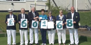 Bowlers raise money for Hospiscare
