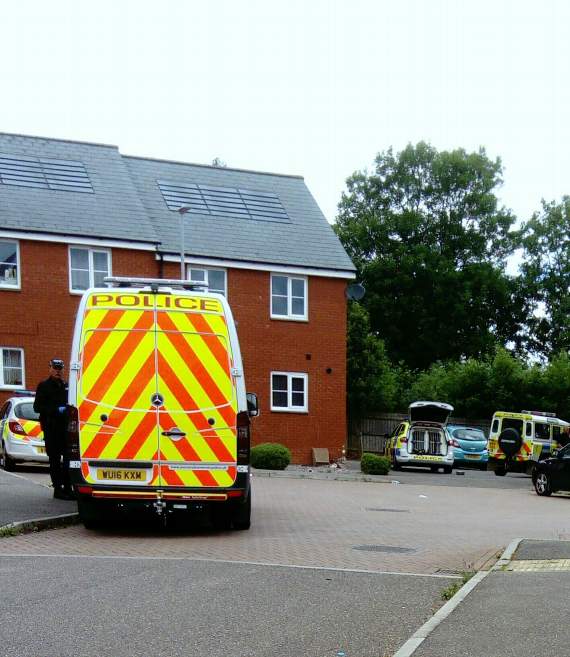Police at Cades Farm wellingtontoday.co.uk