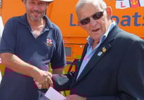Rotary Club – £2,500 presented to RNLI