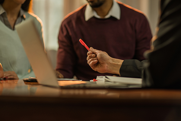 Only four show for "embarrassing" Wellington council meeting