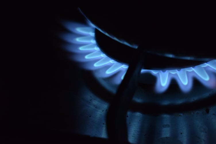 Gas stove