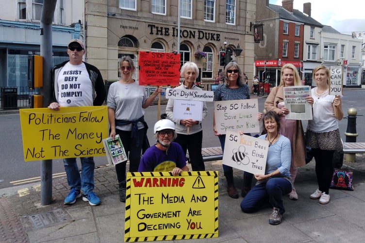 Anti-5G campaigners in Wellington