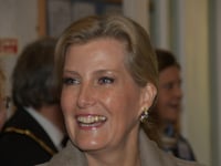 Royal visitor praises Wivey for its warm welcome for refugees