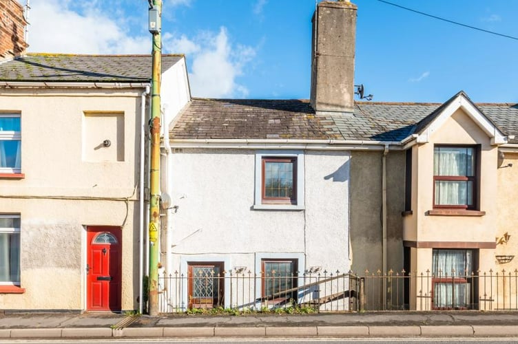 crediton fixer uppers