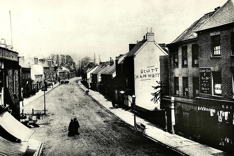 Wellington High Street around 1900