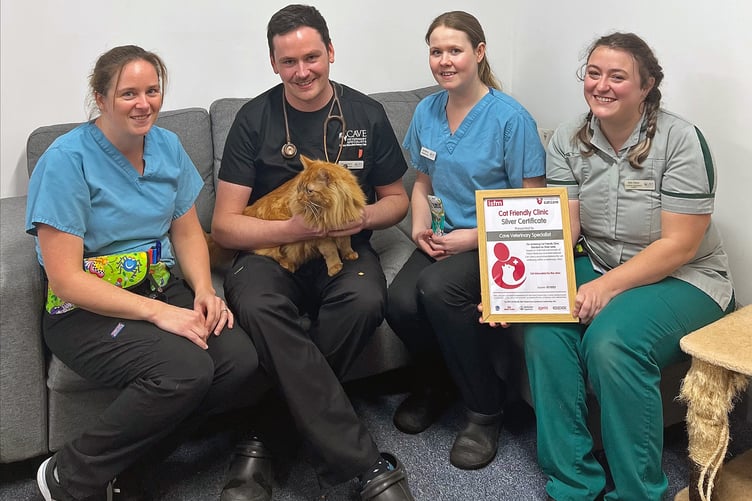Pictured with the ISFM award are (L-R) Kim Kendall (nurse team leader), Josh Hardwick (medicine clinician), Alice Mills (veterinary nurse) and Beth Hillard (student nurse) with the hospital’s cat Trevor.