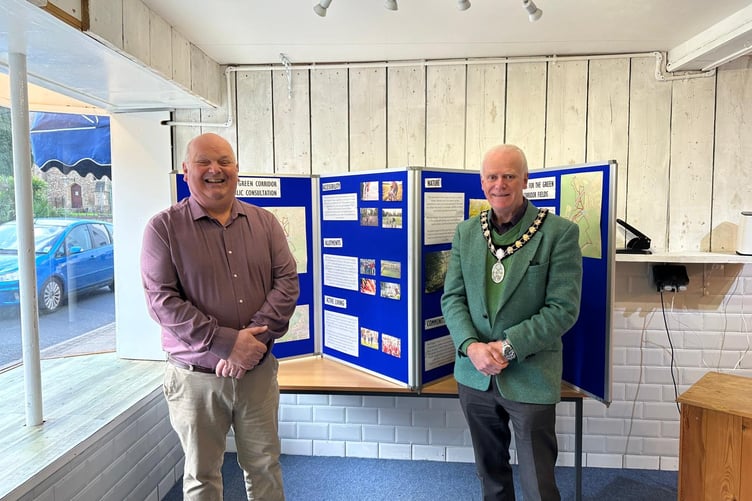 Town clerk Dave Farrow and Mayor Mark Lithgow at the consultation shop