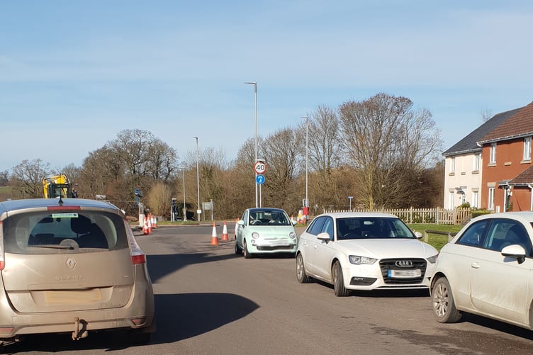 Wellington Lidl Cades Torres Vedras Drive inconsiderate parking