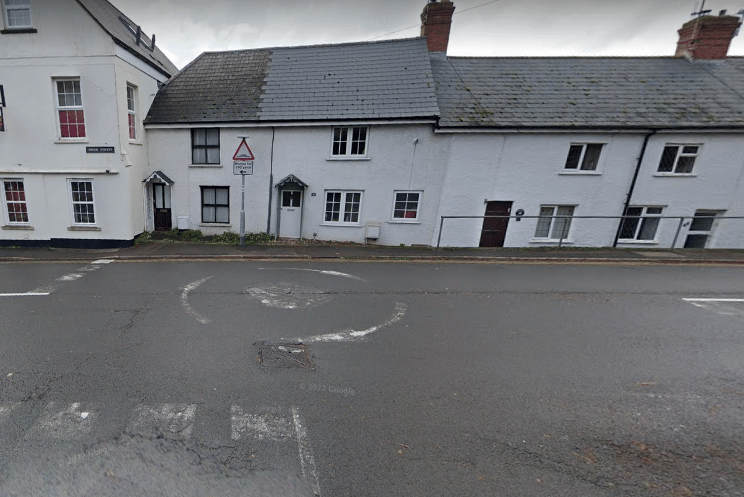 The faded roundabout in South Street before it was repainted