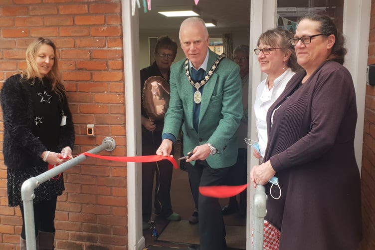 Wellington Abbeyfield Old Vicarage Mayor Mark Lithgow Becks South over-55s residents elderly meals dining room reopens