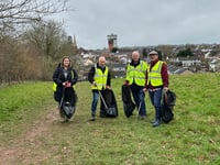Town councillors go litter picking in the Green Corridor 