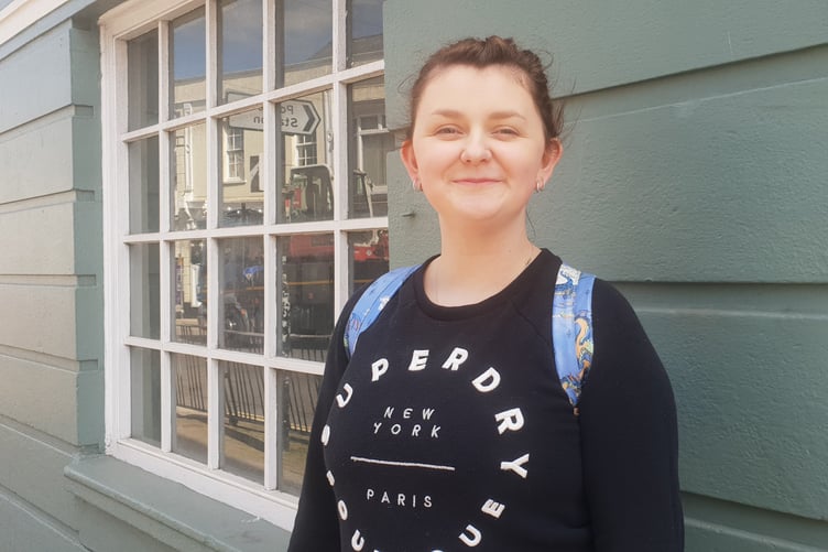 Wellington Lloyds Bank closure Zoe Barr