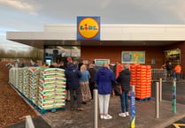 PICTURE GALLERY: Wellington Lidl opens to excited shoppers