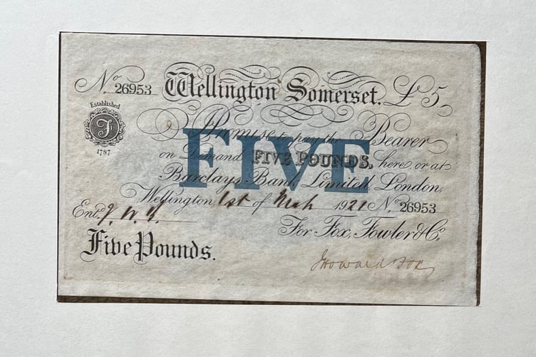 The Fox family bank was the last in England which was entitled to use its own notes