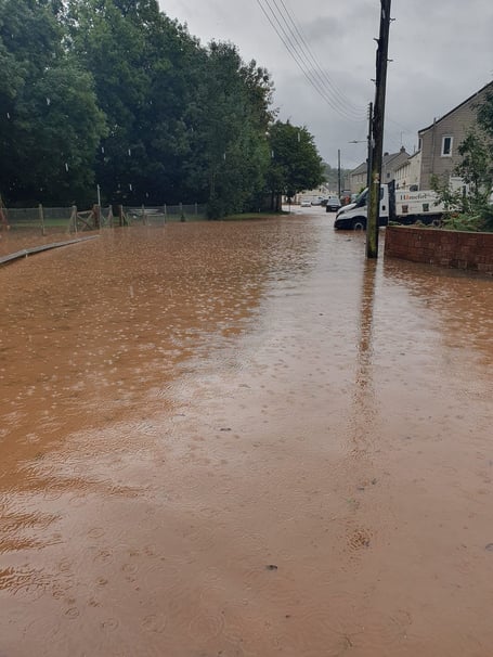 Oaken Ground and The Basins became one huge boating lake.