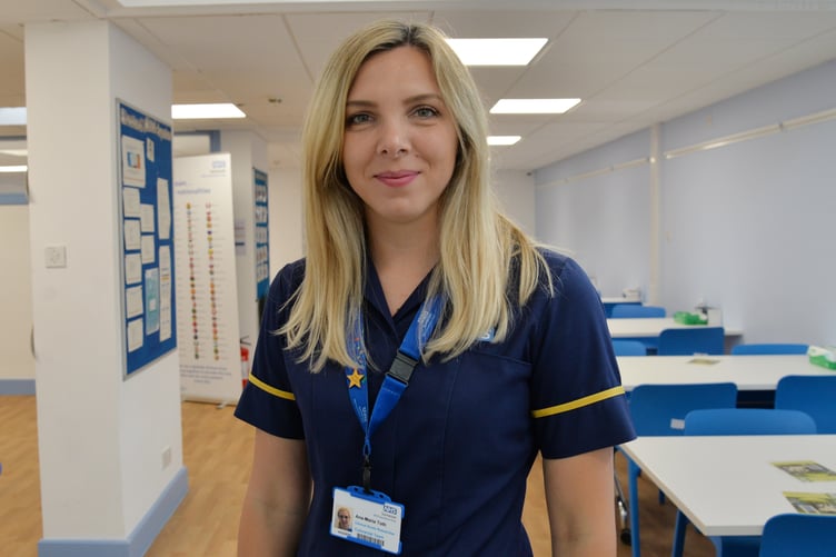 Ana-Maria Toth is running a study to see whether hypnosis helps patients recover after surgery