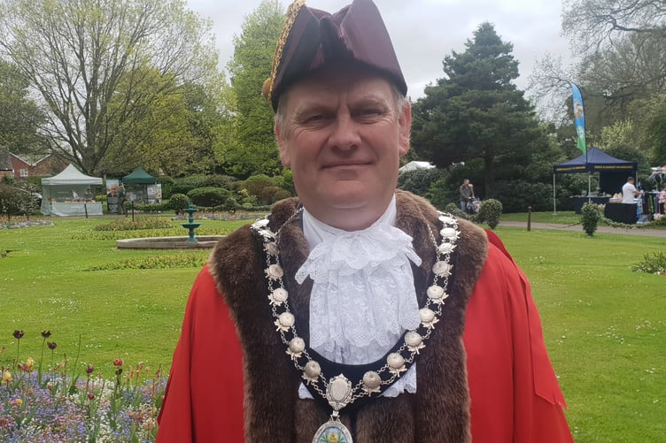 The Mayor of Wellington, Cllr Marcus Barr, shares people's concerns about a lack of NHS dentists.