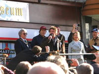 Richard Hammond mobbed by crowds at museum opening