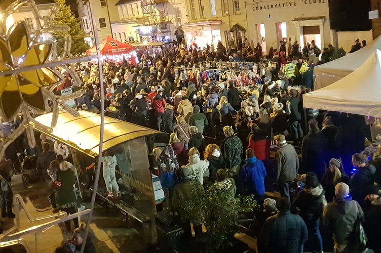 An estimated 2,000 people packed High Street for Wellington's Christmas lights switch-on event.