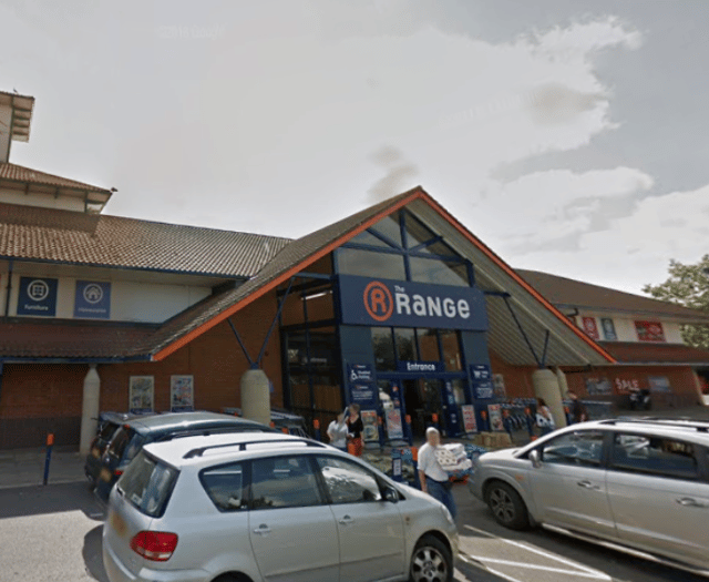 Store fined £960k after rats contaminate food products