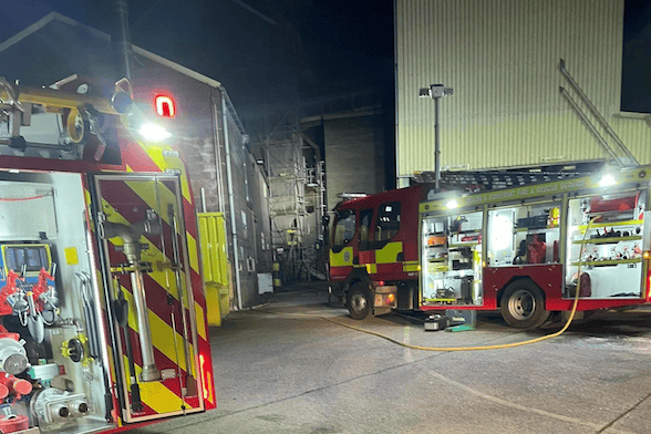 Fire crews who fought a feed mill blaze in Uffculme have been praised for their response.