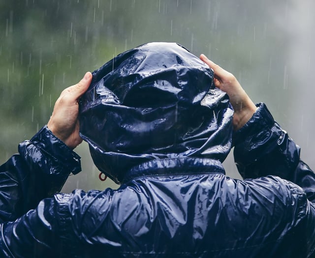 Light rain showers keep Wellington cool on May 16th
