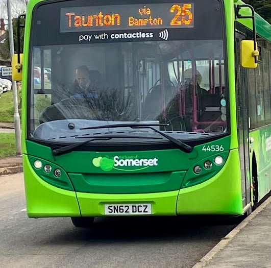 Pub owner to pay customers' bus fares