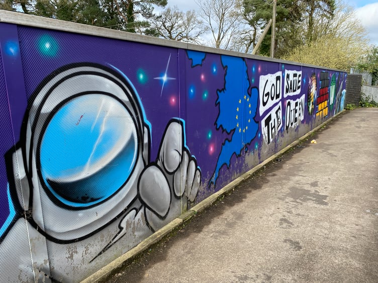 The footbridge could again become a blank canvas