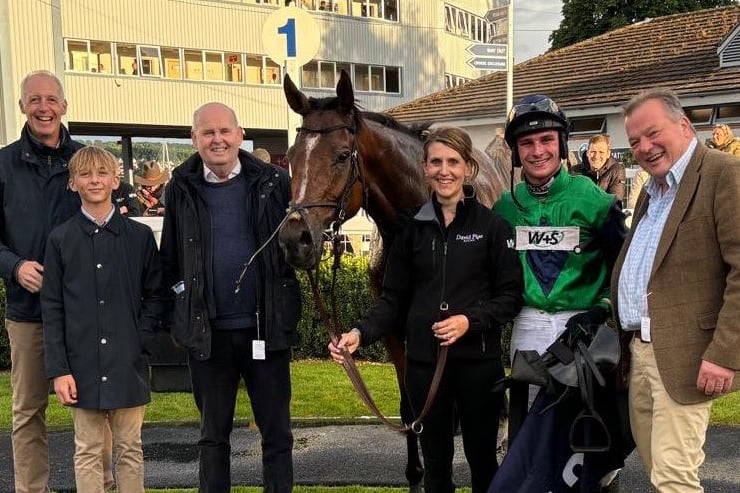Hammer Dan in the winners enclosure at Newton Abbot, from left to right: David and Jack Pipe, John White, Mel Dixon, jockey Jack Tudor and Sean Finn.