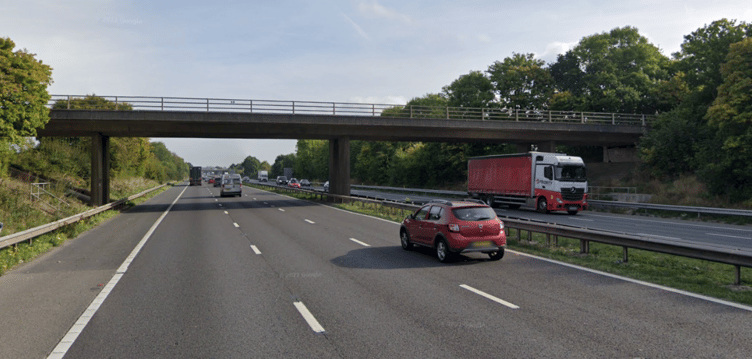 A view of the M5 northbound between junctions 25 and 24.
