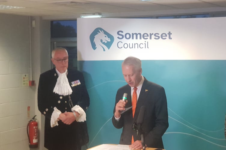 A victorious Gideon Amos addresses supporters.