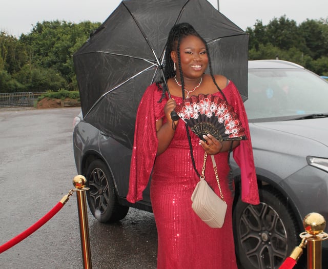 Kingsmead prom in pictures - glamorous event celebrates achievement