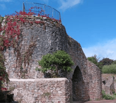 Hemyock Castle offers bank holiday open days at 1980s prices