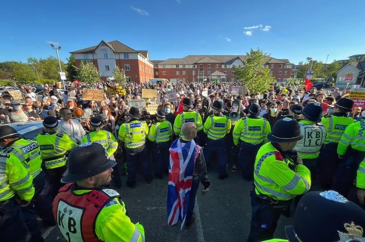Dave Chapple, Somerset Traders Union Councils' Secretary, shared this image of a solitary fascist at a demo in Crawley