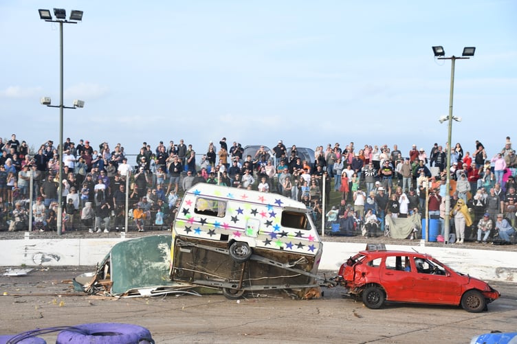 Liam Shipway's caravan gets out of control