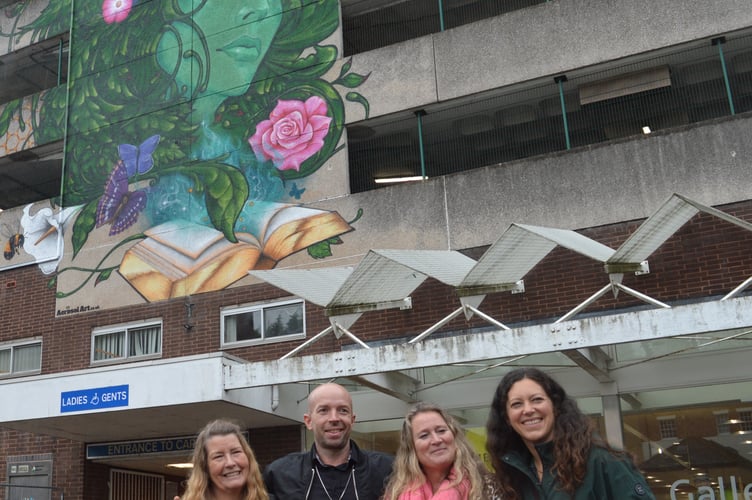 Left to right: Liz Hutchin, co-Director of GoCreate, Sam Gaden, mural artist and founder of Aerosol Art, Jenny Keogh, co-Director of GoCreate, and Naomi Luhde-Thompson, Director of Rights Community Action (Photo: Tindle News)