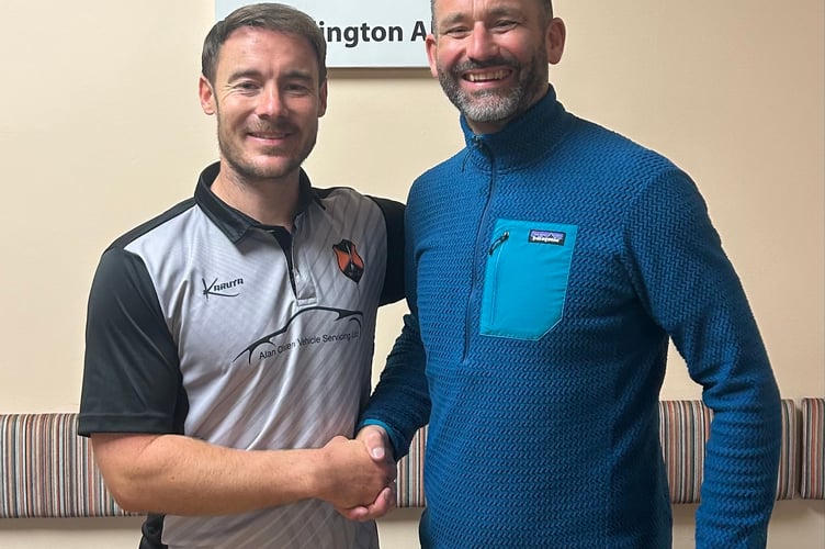Man of the Match Ollie Nott (left) with former player Dave Poulsom. Thanks to the game's sponsors Reg and Jenny Oxby.