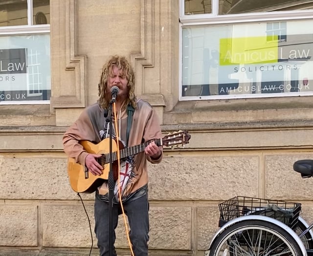 Busking Joseph returns to high street to “get the fire burning again”