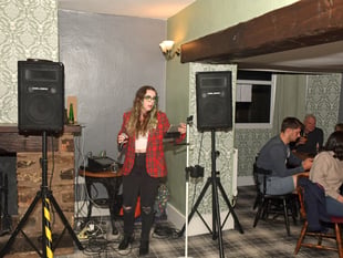 Singer Kiera Alice Chard announces new single ‘Daisy Chains’