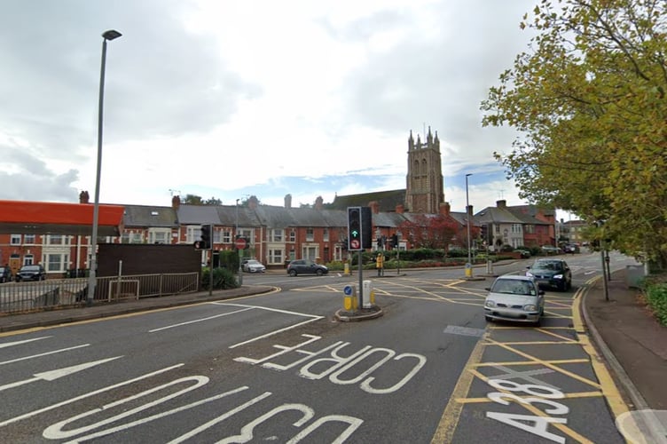 The existing traffic lights at the junction of the A38 Hurdle Way and the B3170 Mansfield Road in Taunton - Google Maps