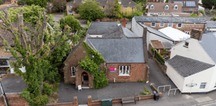 Empty temporary public library building to be auctioned