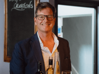 Food critic to turn on Bampton's Christmas lights