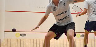 Wellington gain fine squash victory over Wyvern 5 