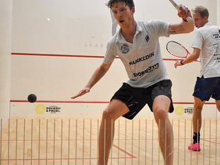 Wellington gain fine squash victory over Wyvern 5 