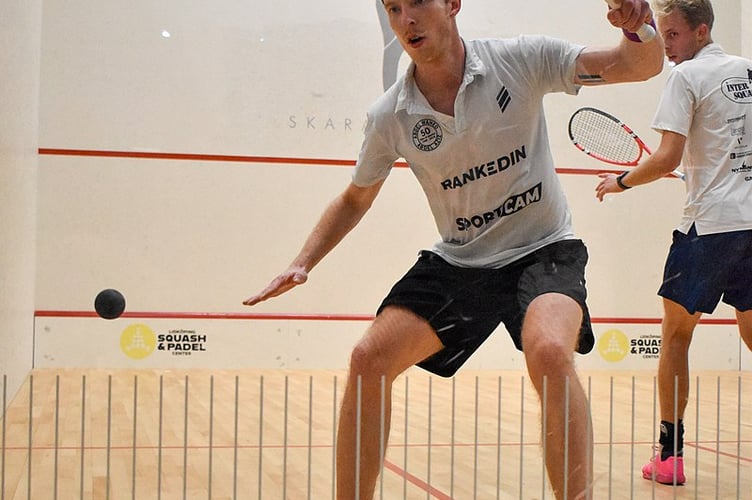 Wellington maintain hot pace in county squash league