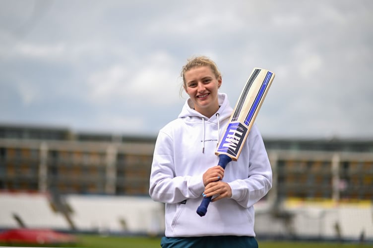 Somerset sign England star Charlie Dean