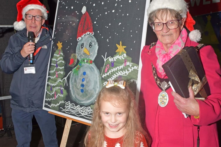 WINNER OF THE CHRISTMAS CARD COMP