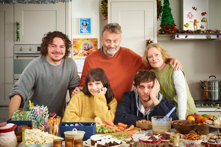 Outnumbered Christmas Special 2024,26-12-2024,Christmas Special 2024,Christmas Announcement,Ben (DANIEL ROCHE), Karen (RAMONA MARQUEZ), Dad (HUGH DENNIS), Jake (TYGER DREW HONEY), Mum (CLAIRE SKINNER),**STRICTLY EMBARGOED NOT FOR PUBLICATION UNTIL 00:01 HRS ON 26TH NOVEMBER 2024**,Hat Trick (ON) Ltd,Adam Lawrence