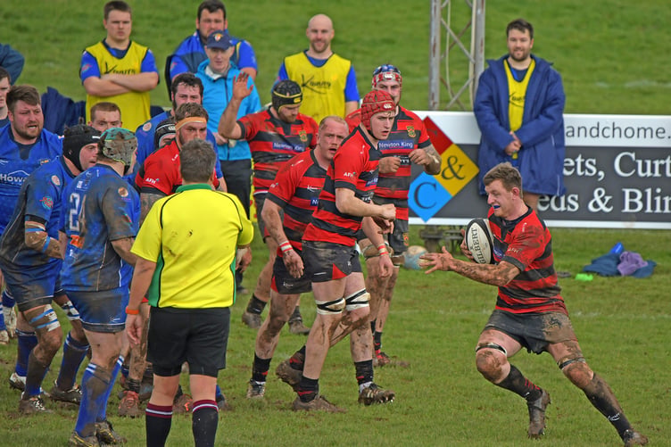 Danny Lee, ball in hand, back with a try for Wellington