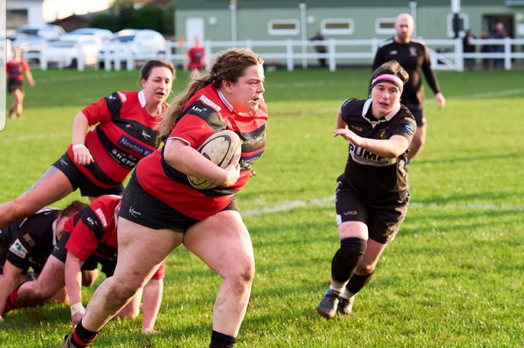 Coral Osman on a charging run for Vixens